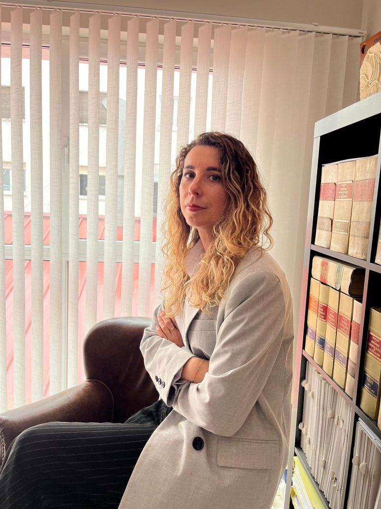 TamaraVillenaAbogadaEspecialistaDerechoBancario